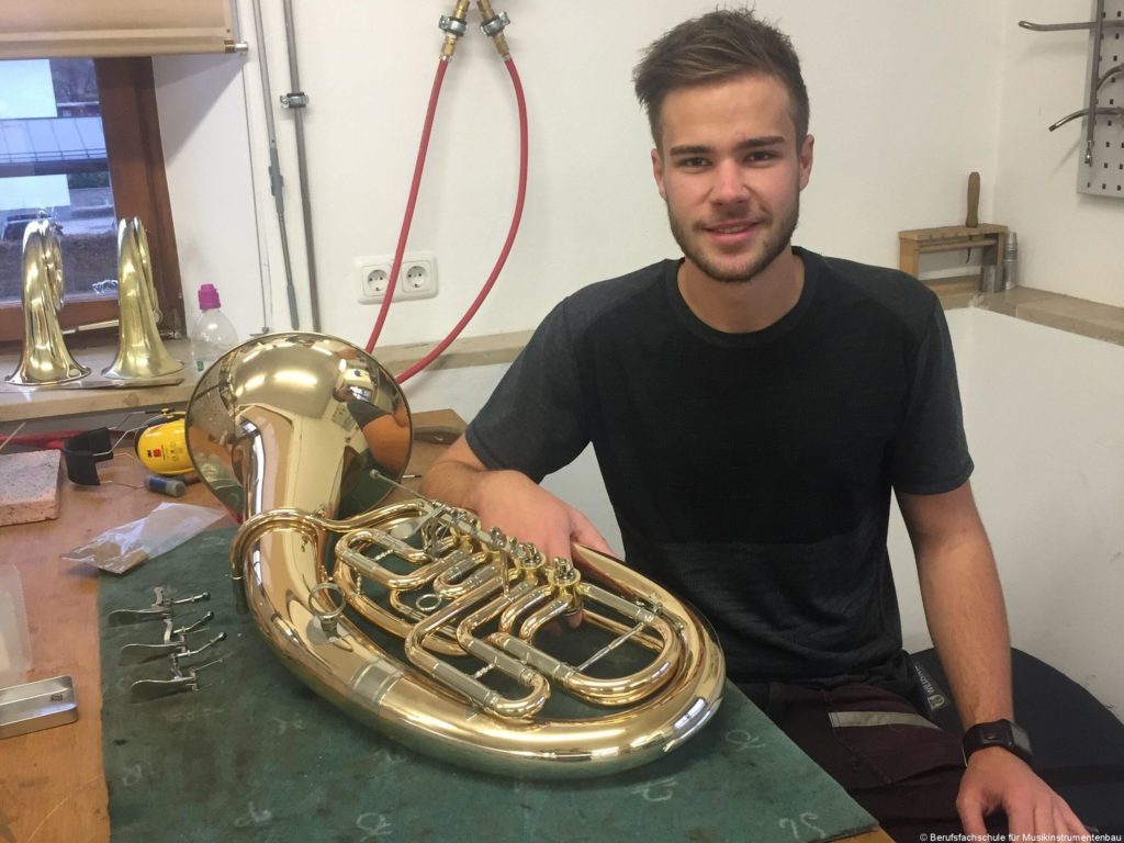 Metallblasinstrumente bauen: Spielend lernen an der Berufsfachschule in Mittenwald