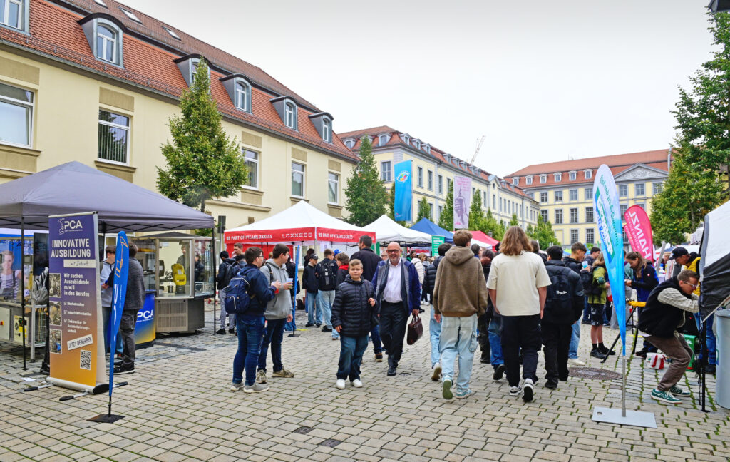 Ausbildung finden. Aber Open Air